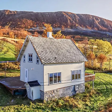 Ferienhaus Lovely In With Wifi Sortland